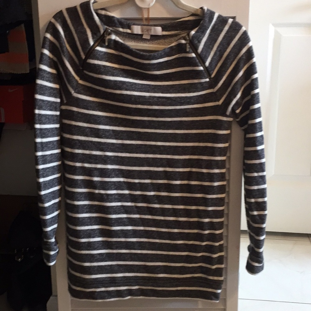 Loft Cotten long sleeve shirt.